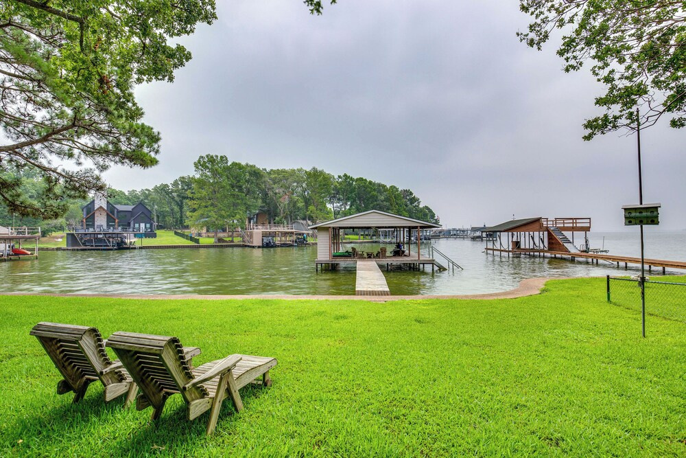 Private Dock: Lakefront Enchanted Oaks Retreat
