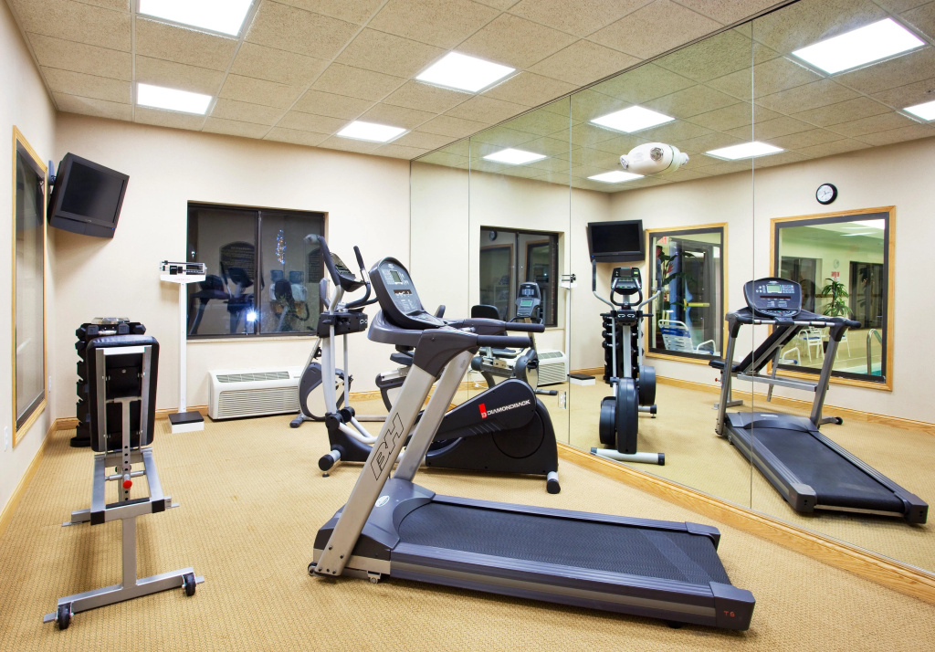 Holiday Inn Express Hotel & Suites Detroit - Utica by IHG - фото 22