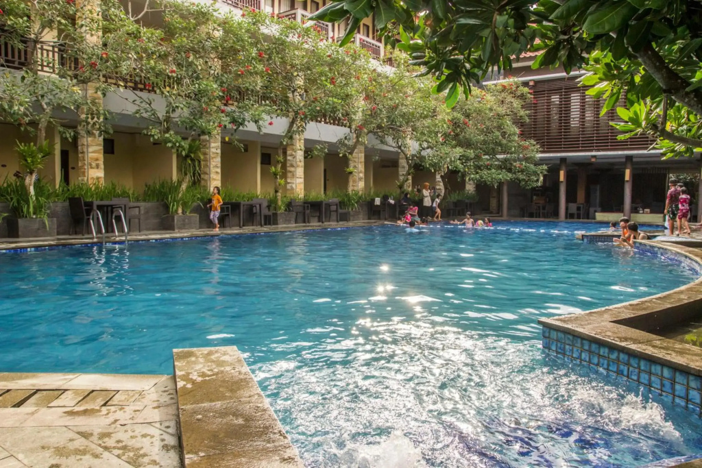 Surya Kencana Seaside Hotel - Général