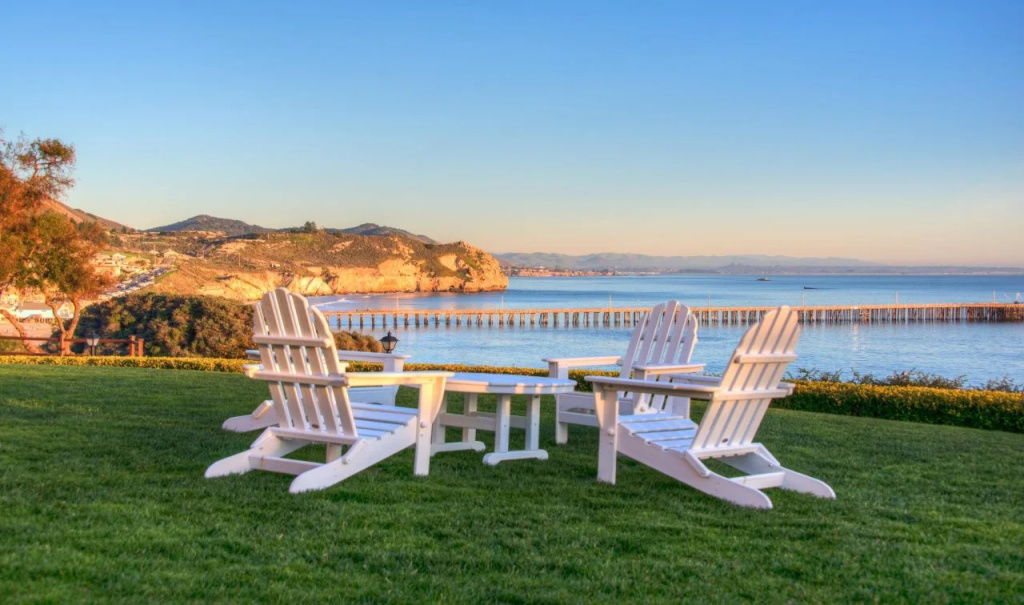 Beach & Waterfront
