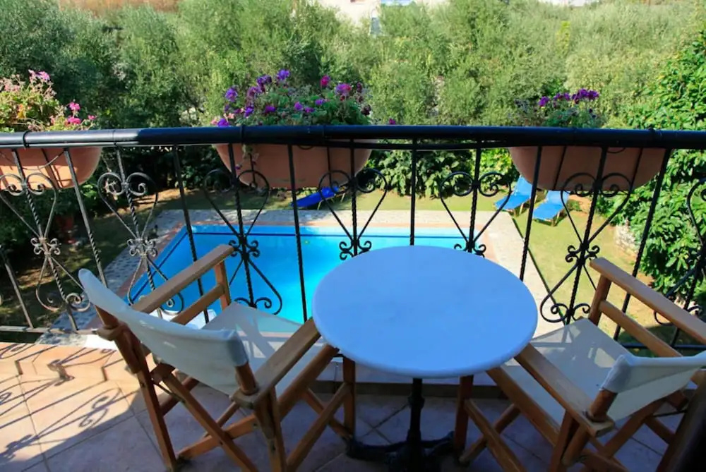 Villa Nineta in Tavronitis
