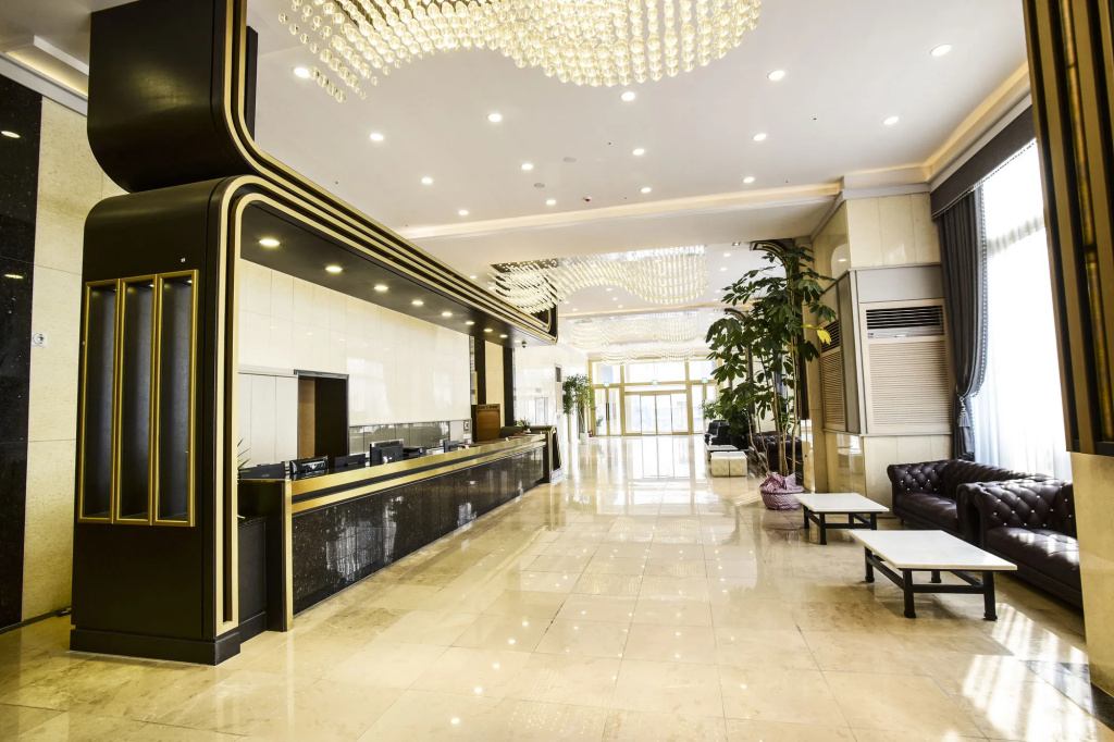 Lobby & Reception