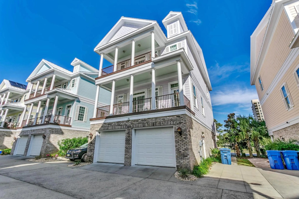Sands Beach House 304 (5 Bedroom, Sleeps 12)
