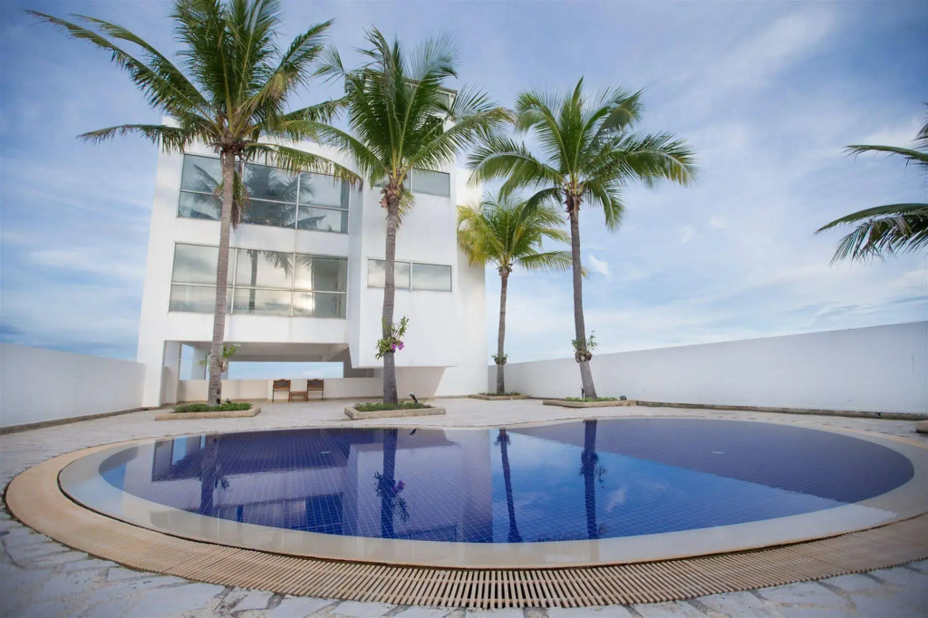 The Royal Princess Condominium. - Général