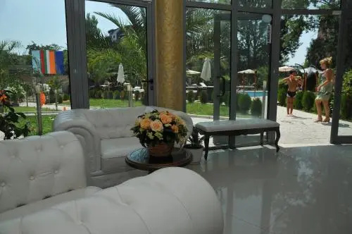 Balcony & Terrace