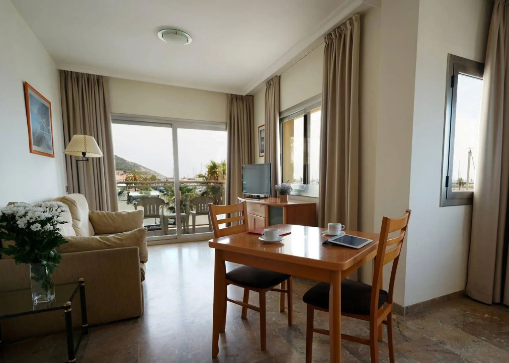 Hotel photo 8
