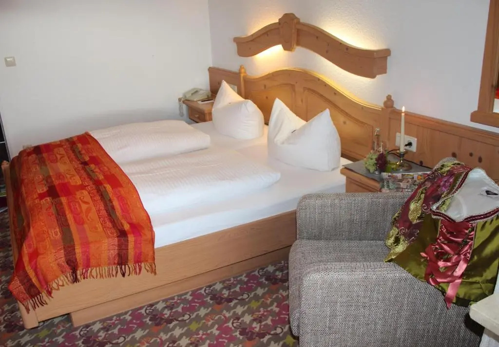 Standard Double room (full double bed)