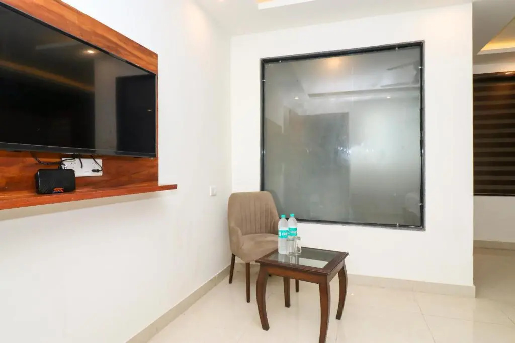 Hotel Vertu IGI Delhi Airport By OPO — 4