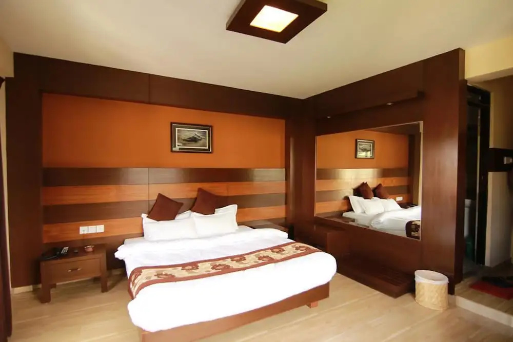 Superior Double room with balcony (full double bed)