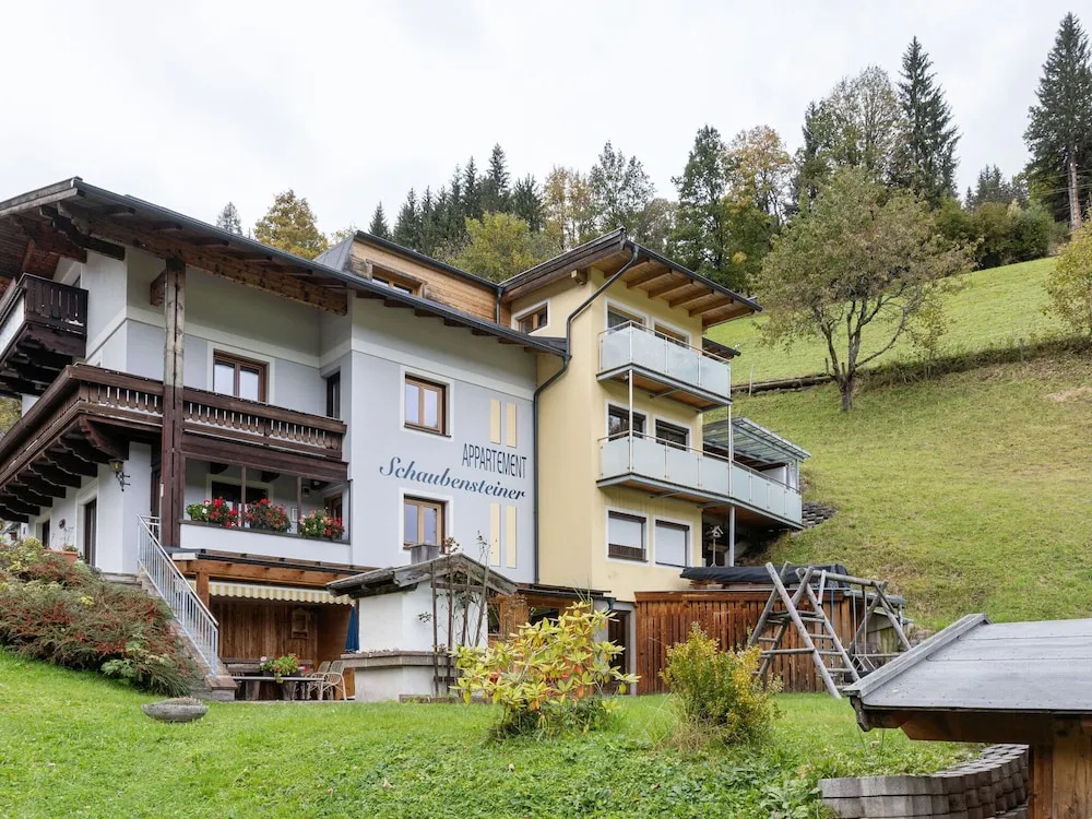 Stylish Apartment in Zell am See near Ski Area
