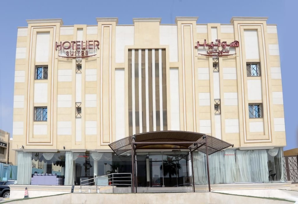 Hotelier Suites