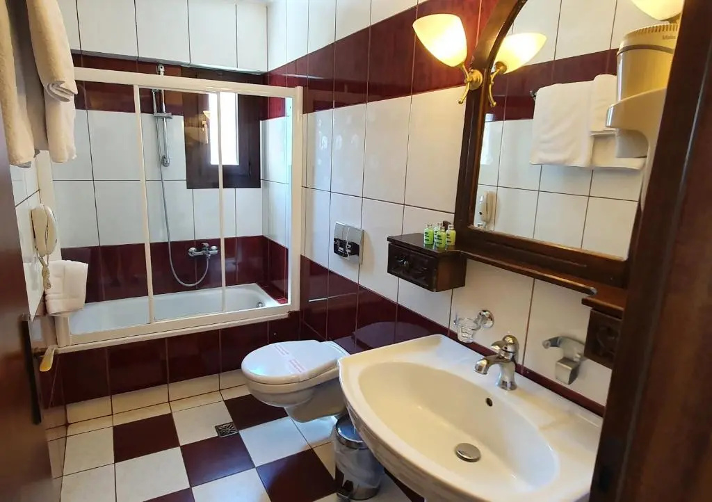 Standard Double room (twin beds)
