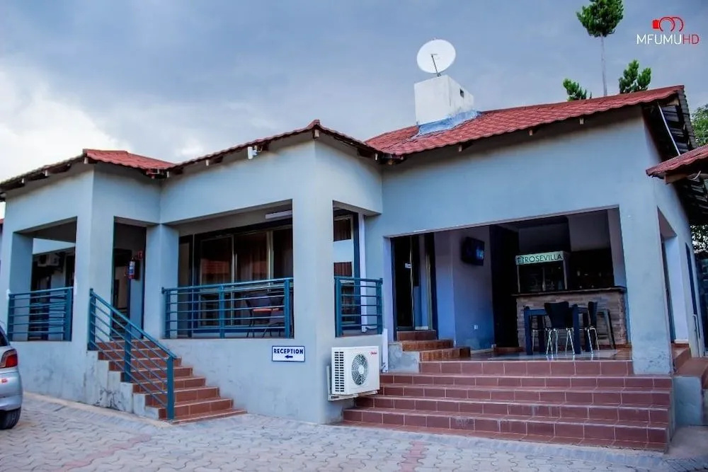 Rose Villa Lodge