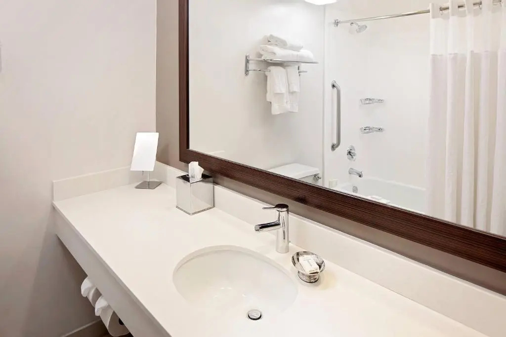 Courtyard by Marriott Fort Lauderdale North/Cypress Creek - Chambres
