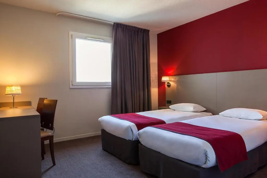 Standard Double room (full double bed)
