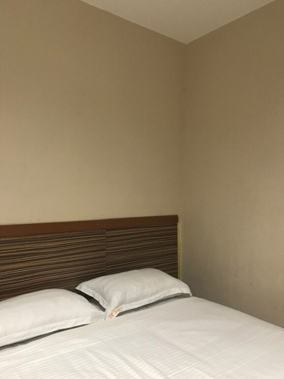 Iskandar Sinsuran Guesthouse