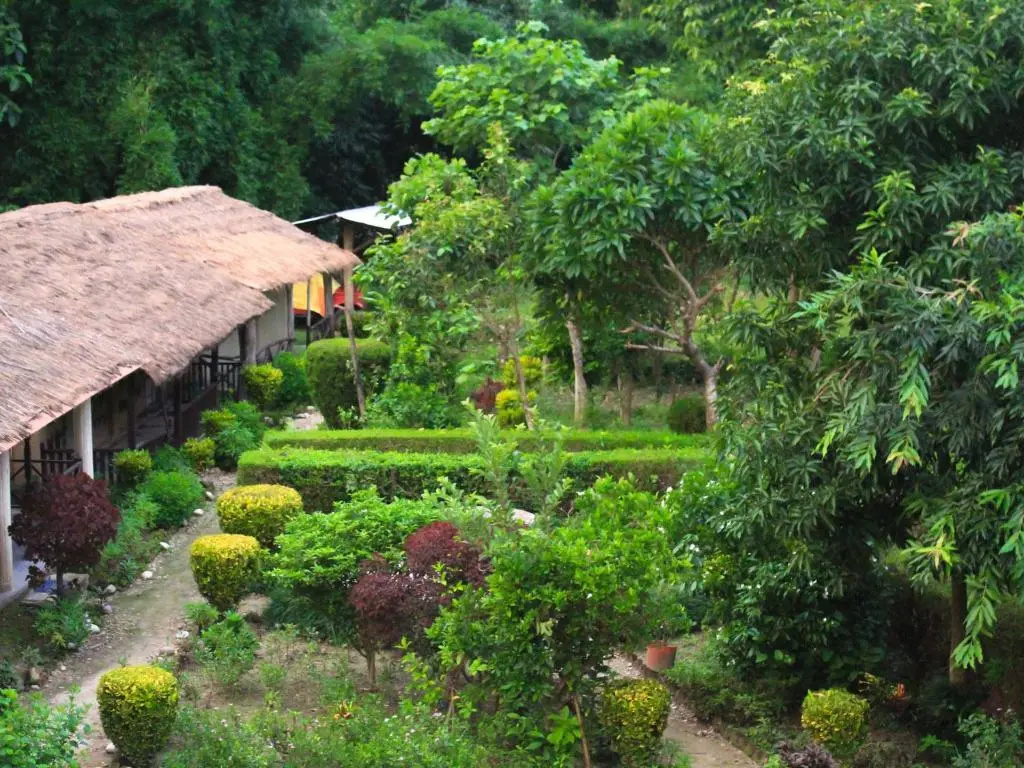 Cottage with garden view