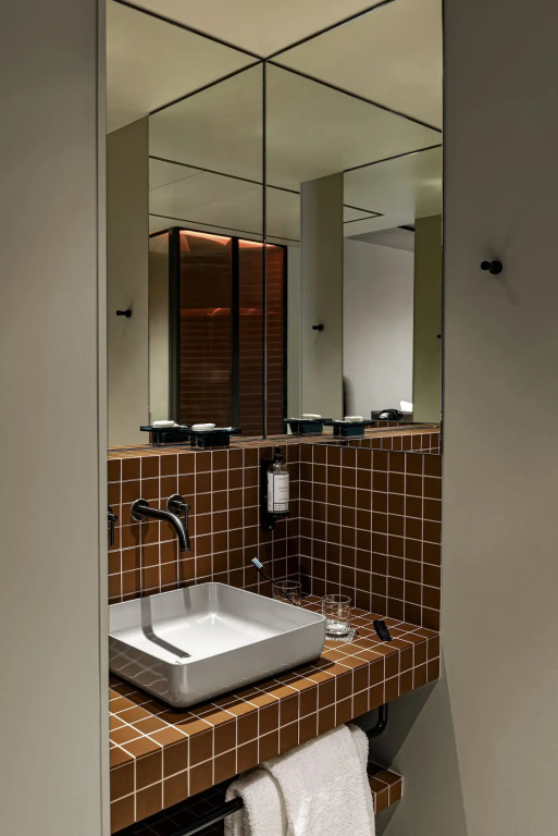 mk2 Hotel Paradiso by null