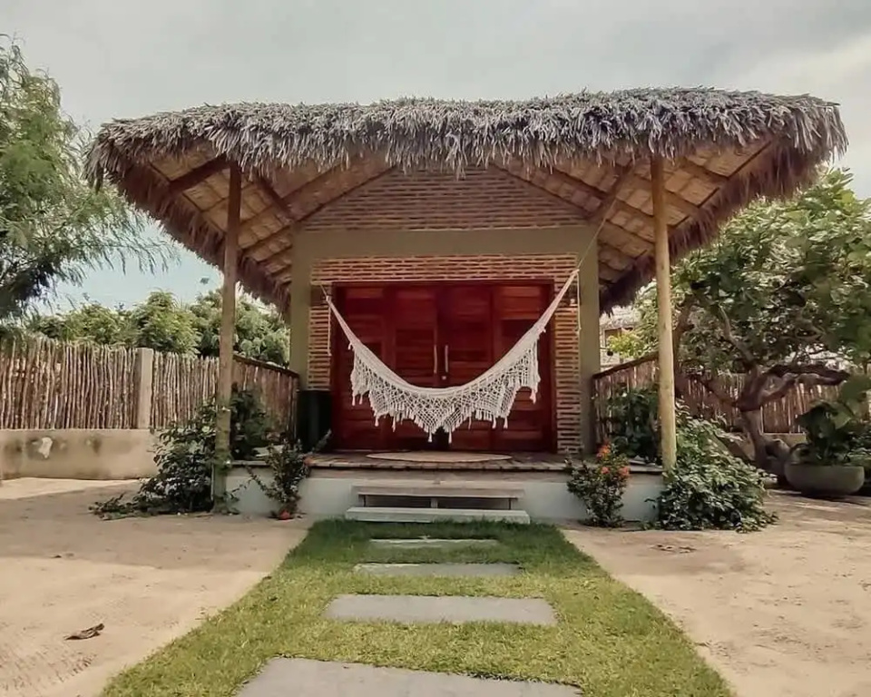 Private Complex With Swimming Pool Close to the Ocean