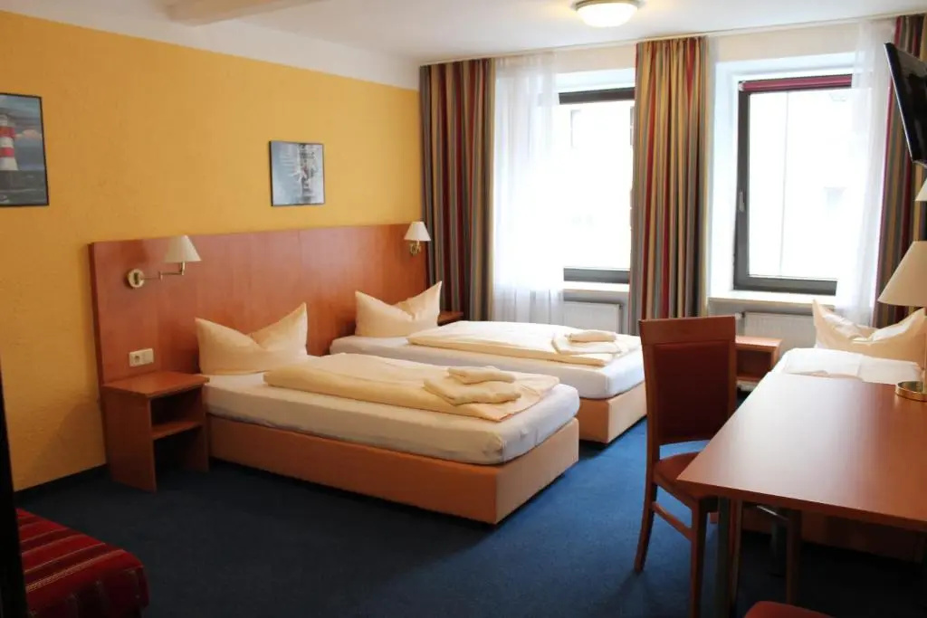 Standard Double room (full double bed)