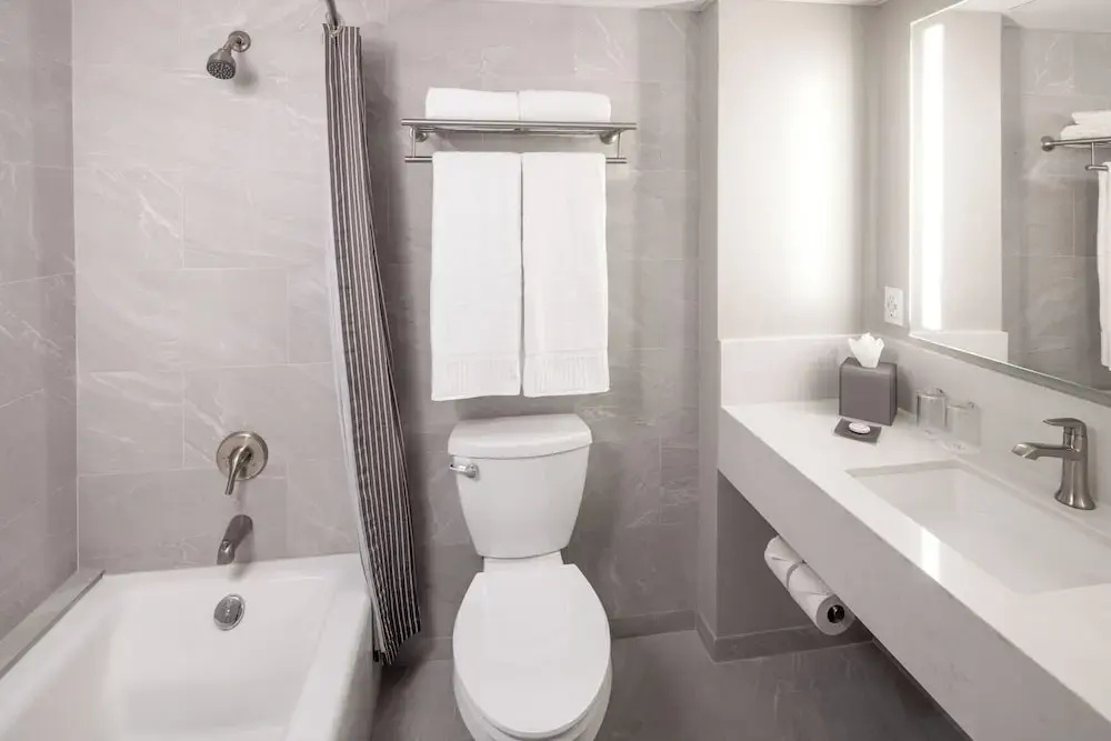 Executive Quadruple room with balcony and with city view