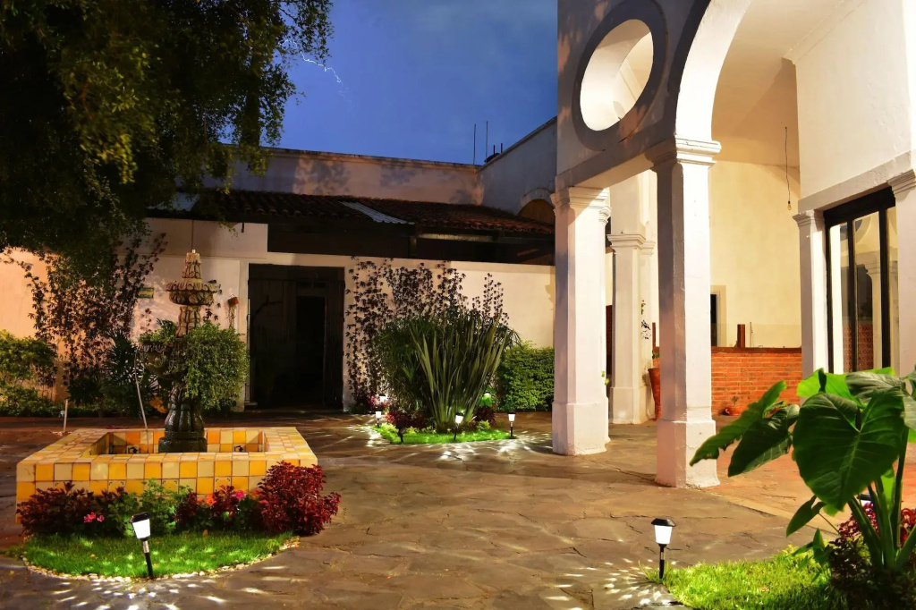 Pueblito Tlaquepaque Hotel Boutique