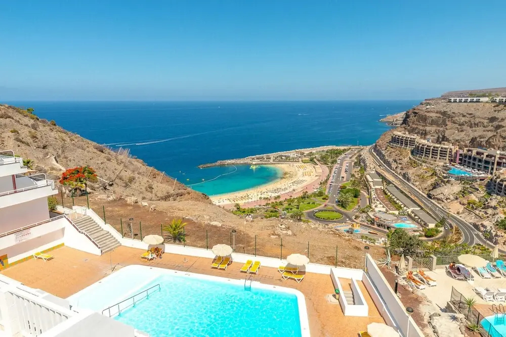 Amadores vistas al mar y piscina wifi II by Lightbooking