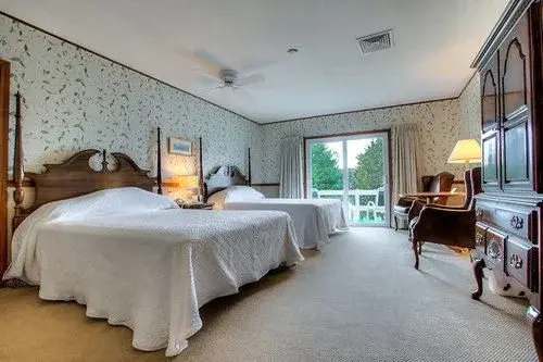The Seaside Inn - Photo 1