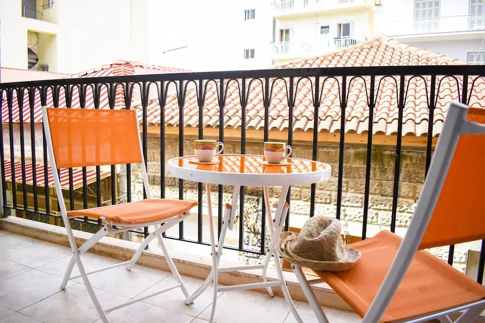 Erika s Oasis - Stylish Gem Inthe Heart of History