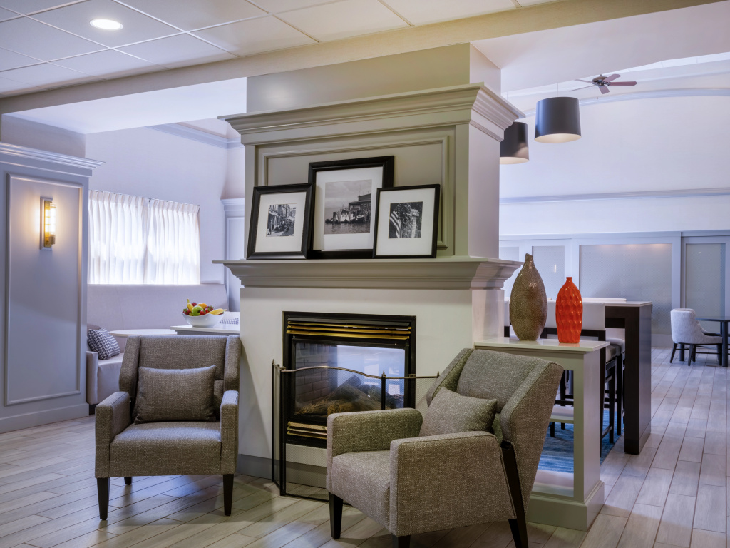 Lobby & Reception