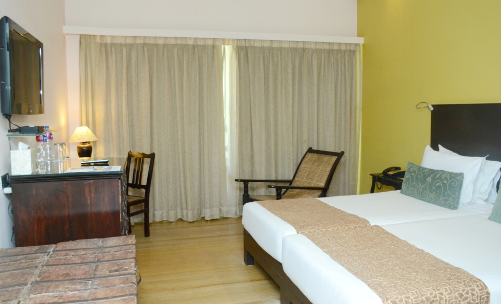 Deluxe Twin room with balcony (twin beds) (bed type is subject to availability)