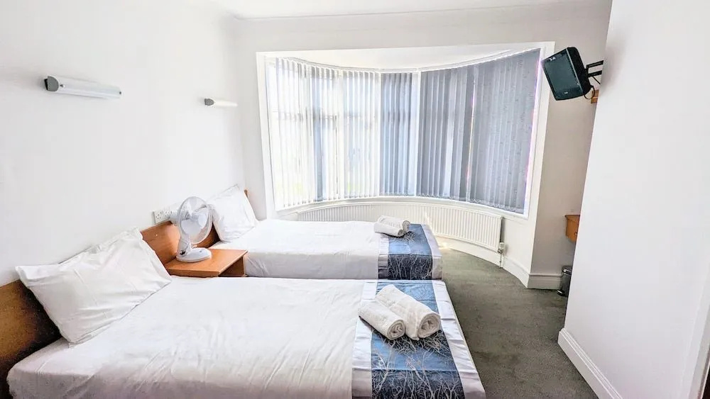 SK Heathrow Hotel — фото