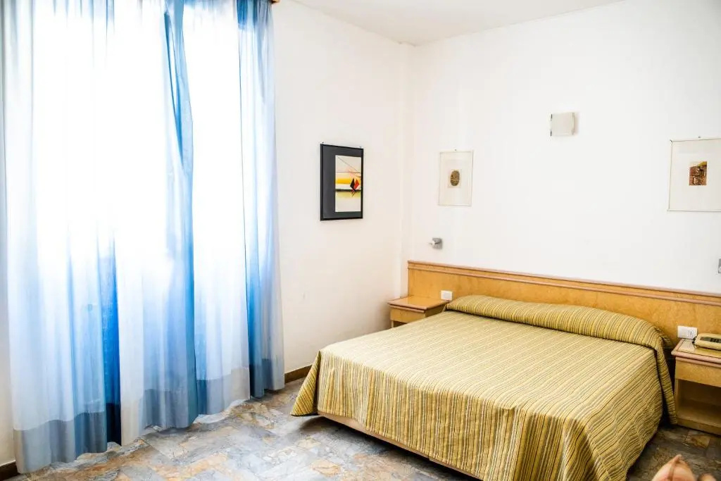 Economy room
