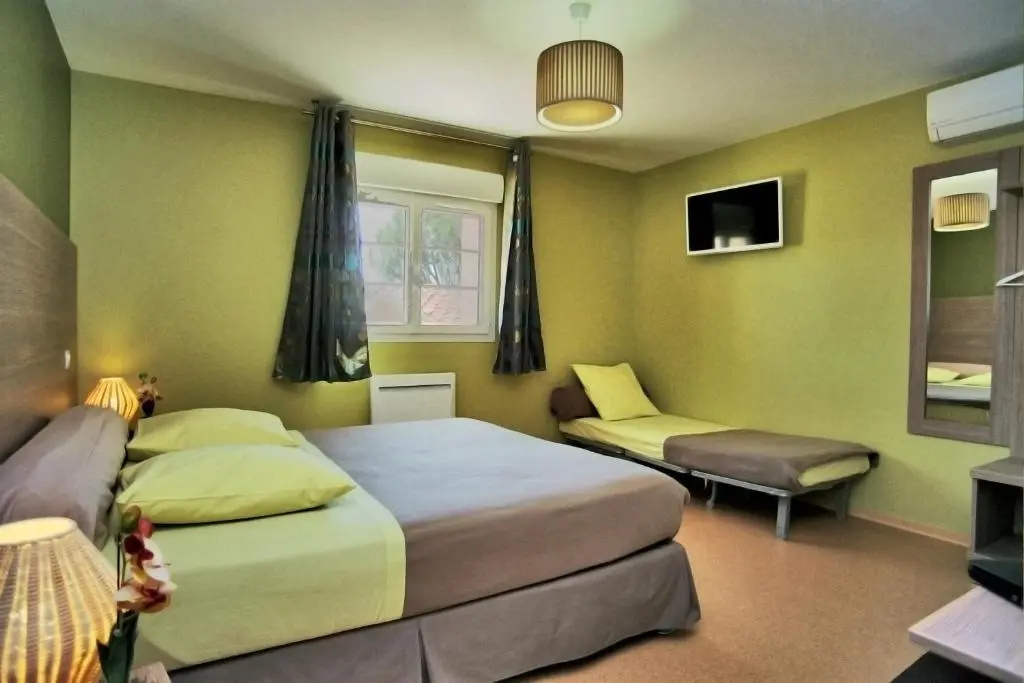 Superior Double room (full double bed)