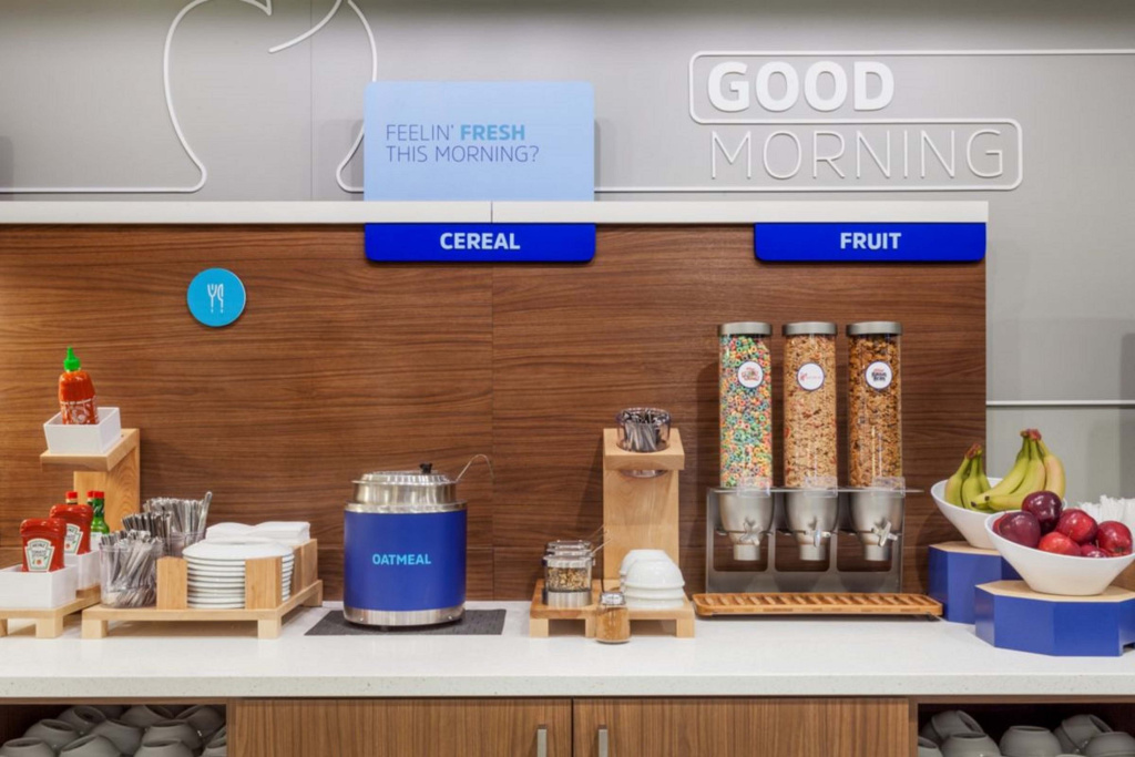 Holiday Inn Express & Suites Farmington Hills - Detroit by IHG - Général
