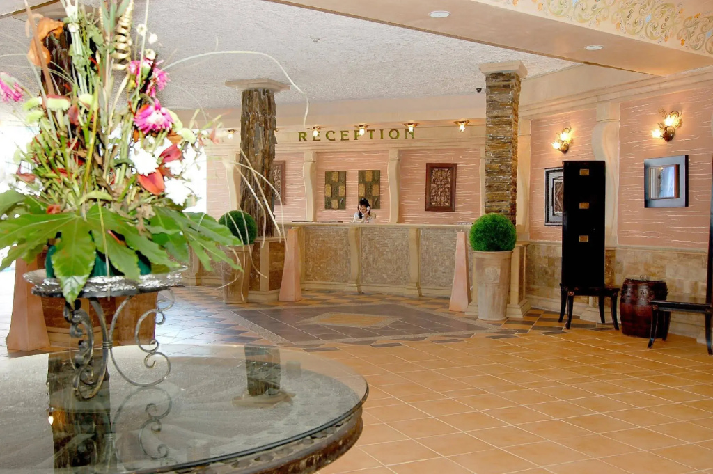 Atrium Beach Hotel & Aqua Park - All Inclusive - фото 2