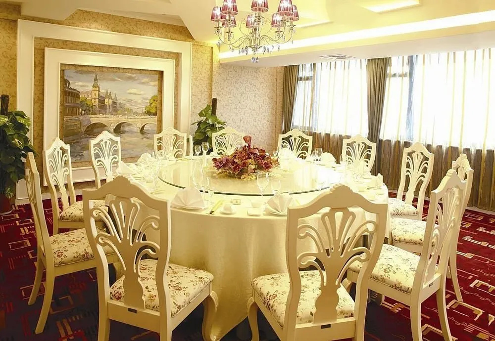 Grand River Garden Hotel - Général