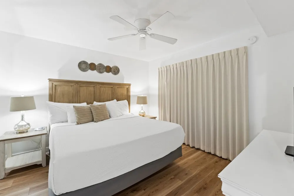 Emerald Beach Resort by Panhandle Getaways - Chambres