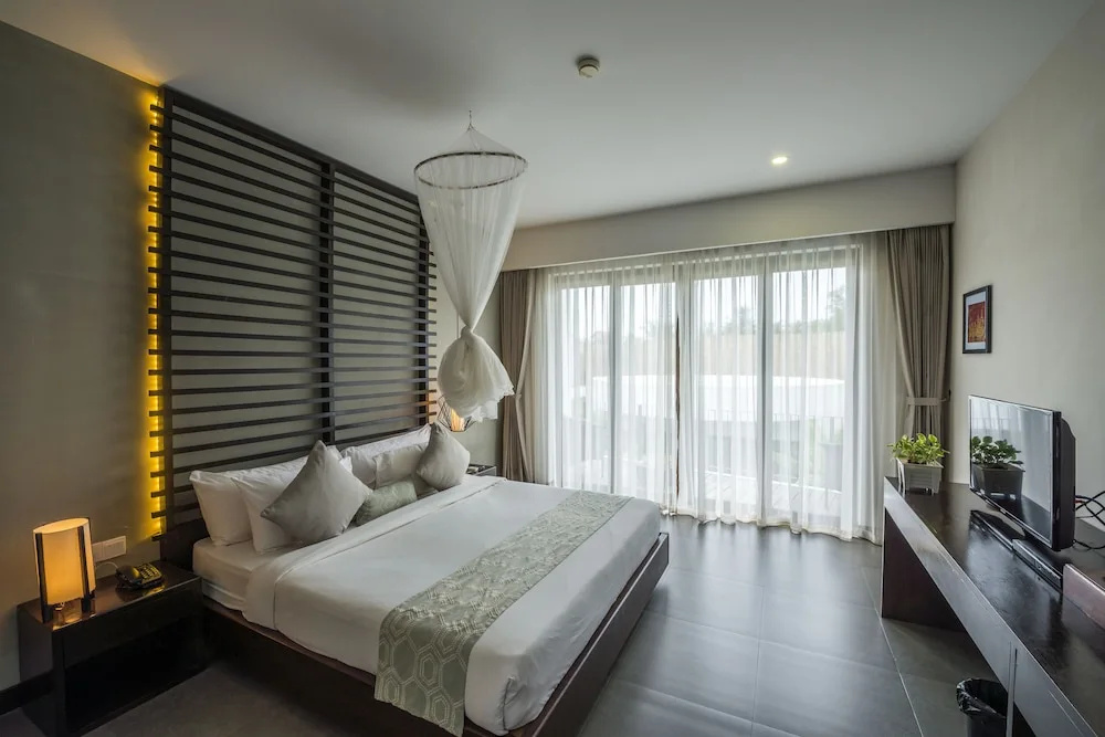Standard Double room with balcony (full double bed)
