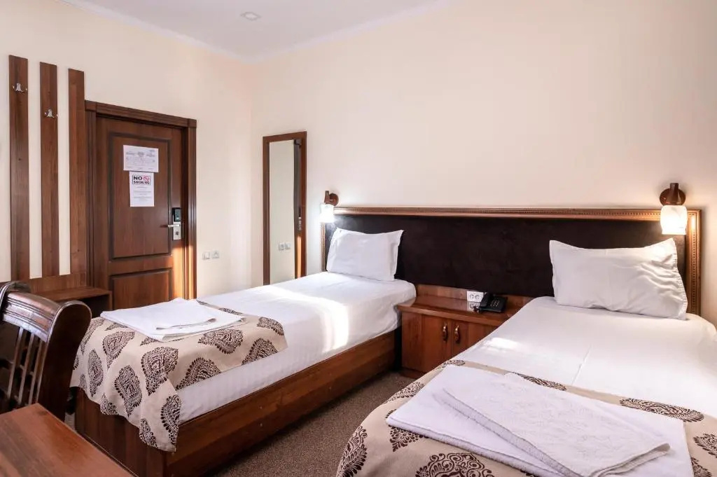Standard Double room (twin beds)