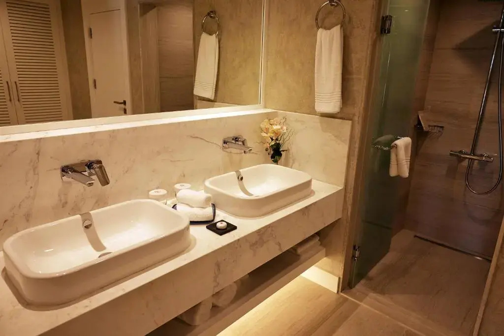 Lara Barut Collection image rooms