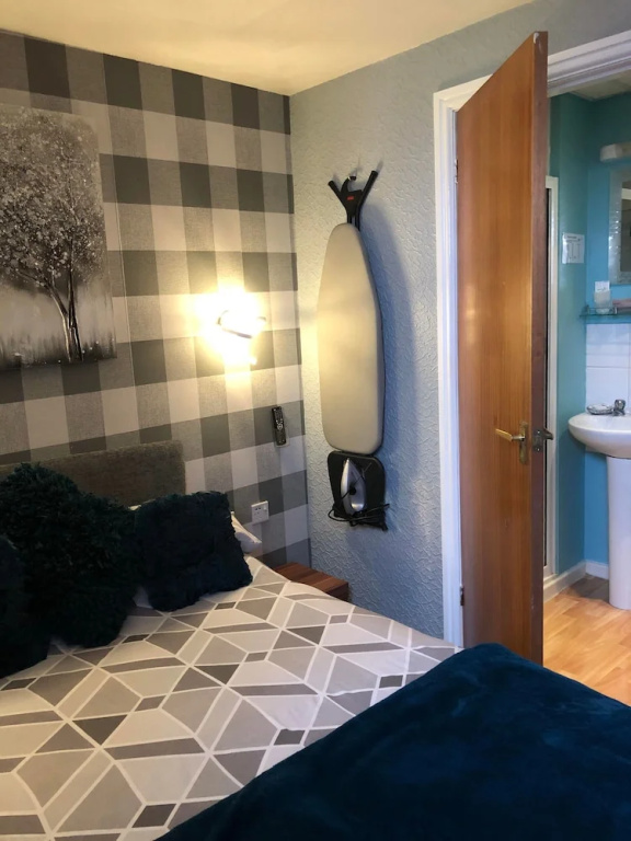 Economy room