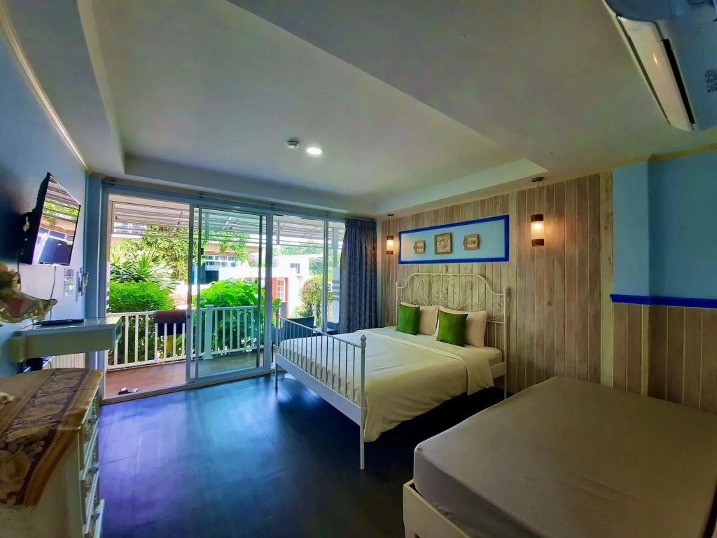 Отель Koh Larn Riviera в Паттайе