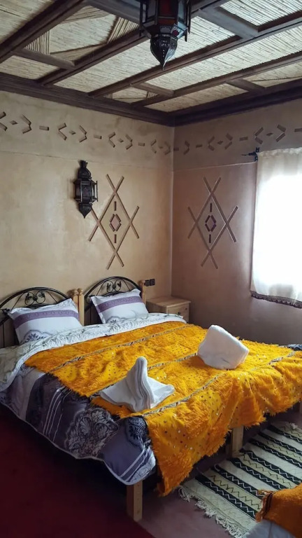 標準山景四人房