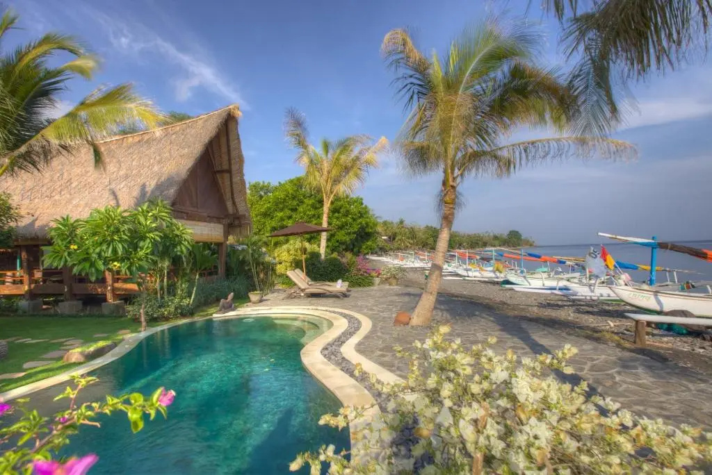 Villa beachfront