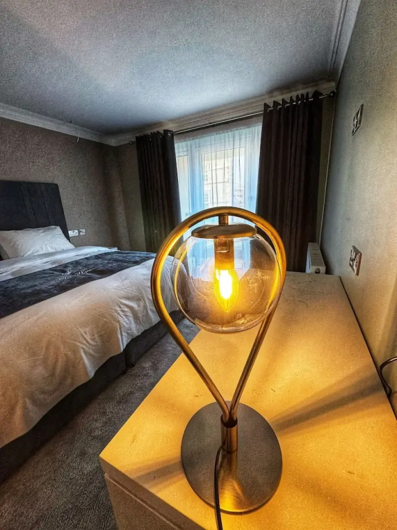 Superior Double Suite (full double bed)