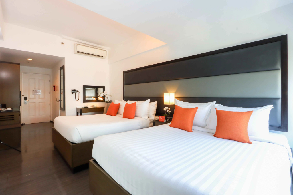 Deluxe Double room (full double bed)