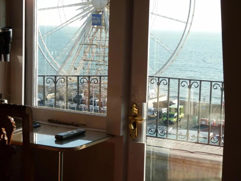 Balcony & Terrace