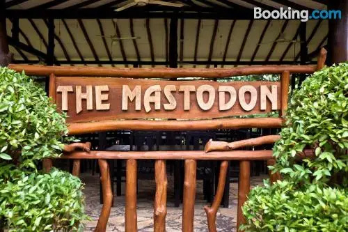 mastodon valley safari resort