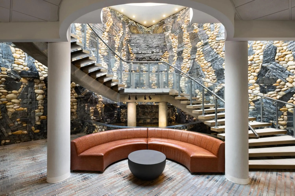 Four Points by Sheraton Edmonton South - фото 27